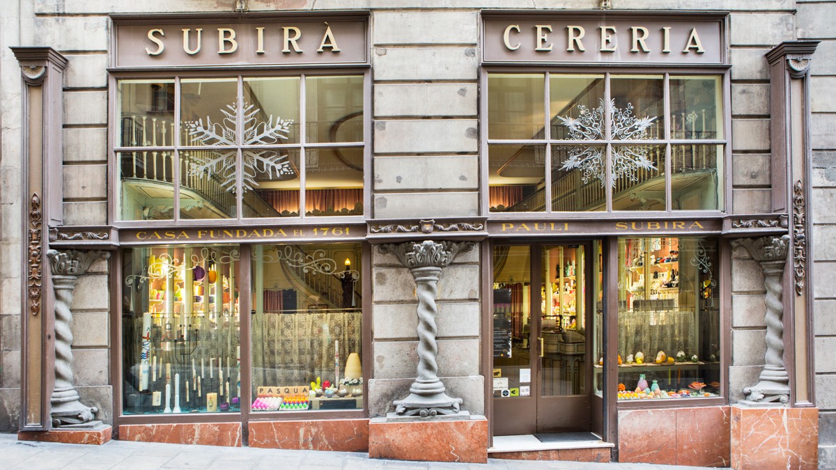 Sumérgete en la ruta del comercio histórico de Barcelona