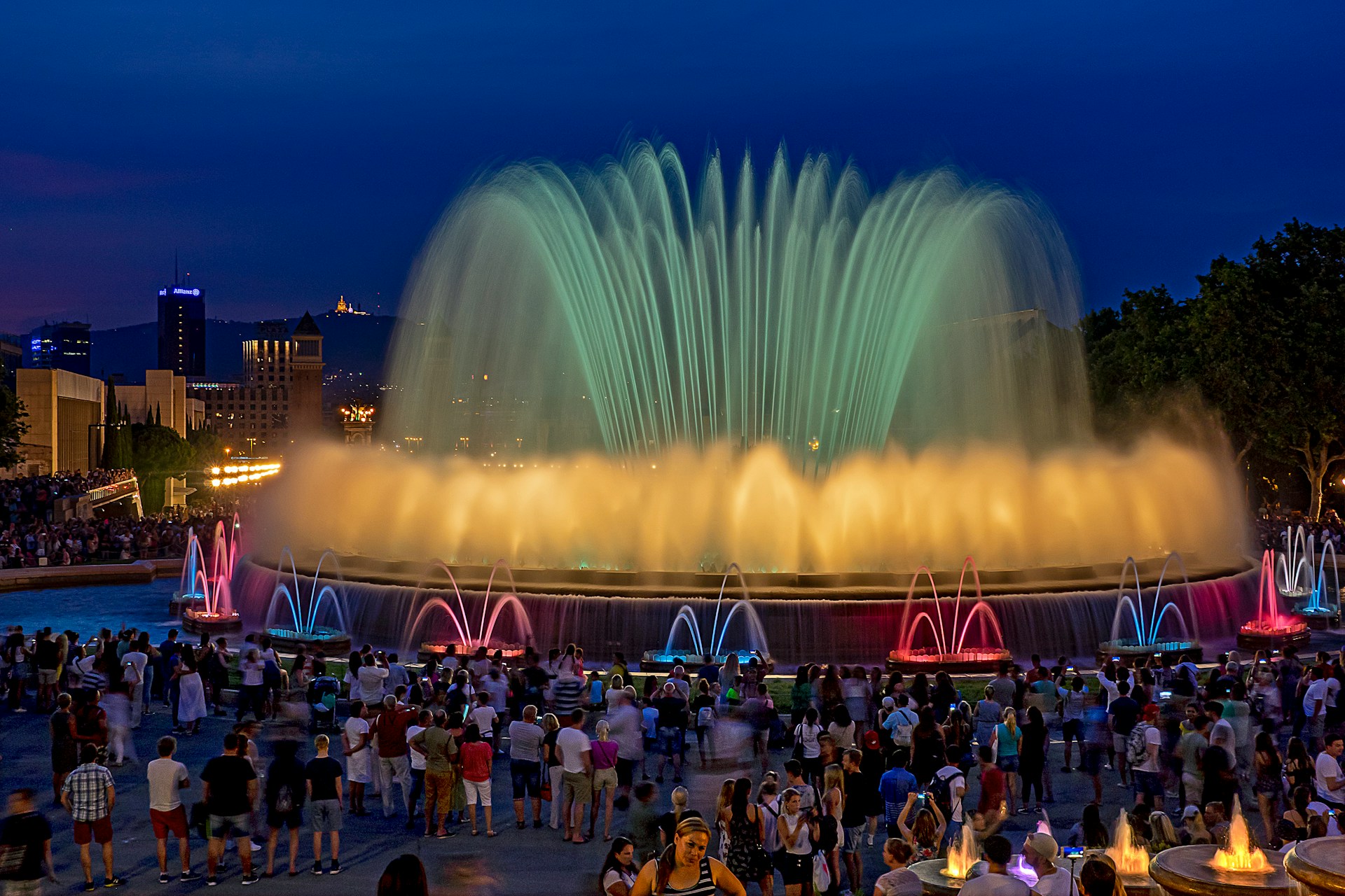 La Font Màgica de Montjuïc torna a brillar per La Mercè