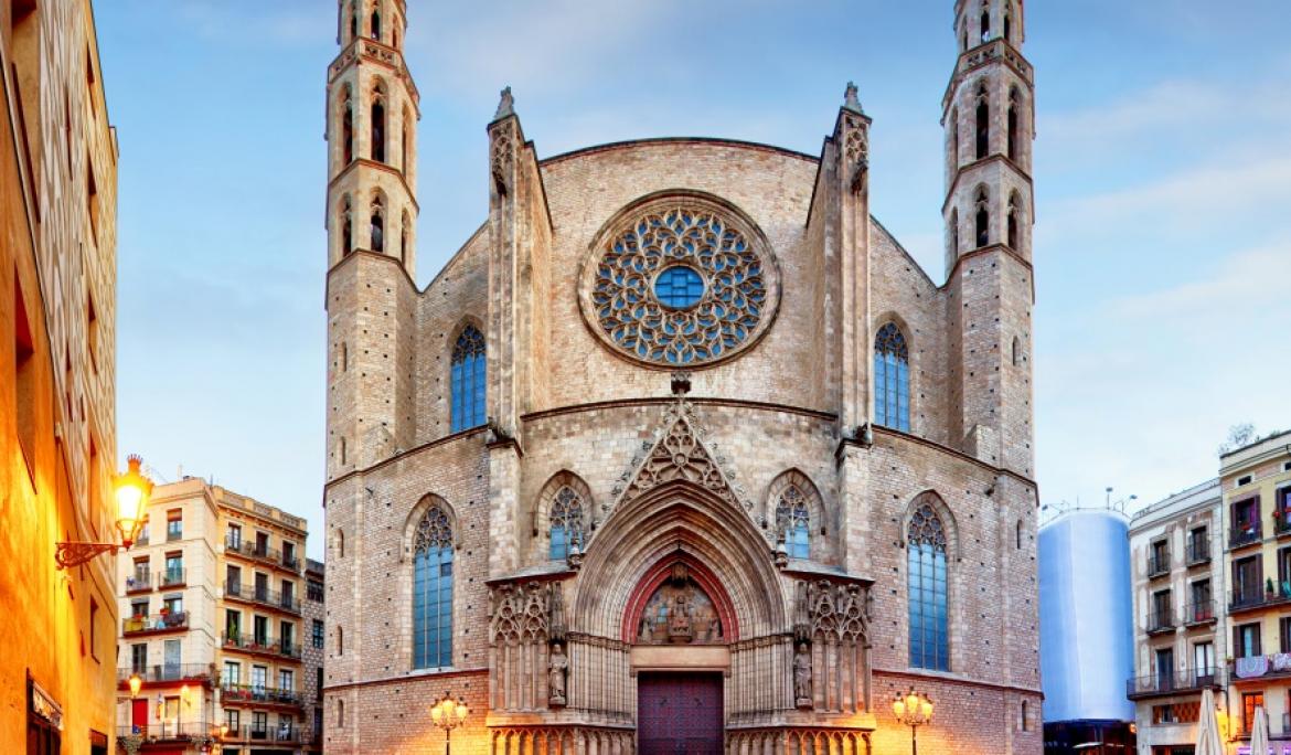 Fachada de Santa Maria del Mar, basílica gótica de Barcelona