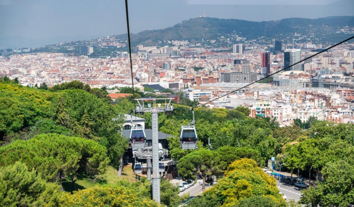 Spectacular views of the city from the Montjuïc Cable Car / Photo: TMB