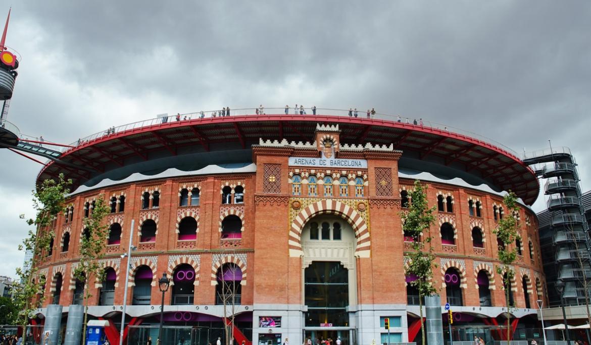 Centre Comercial Las Arenas / Foto: Larry Koeaster
