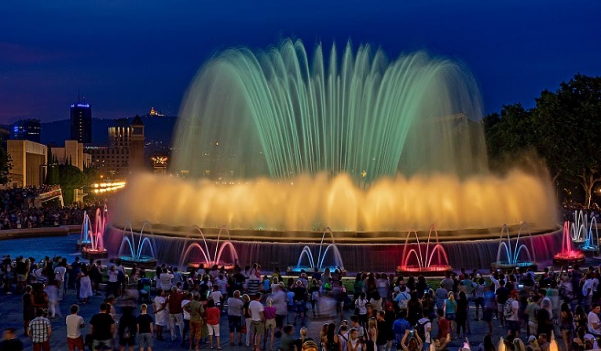 Aigua, música i llum a la Font Màgica de Montjuïc / Foto: Manuel Torres via Unsplash