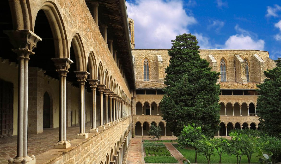 The Monastery of Pedralbes, one of the finest examples of Catalan Gothic architecture / Photo: Pixabay