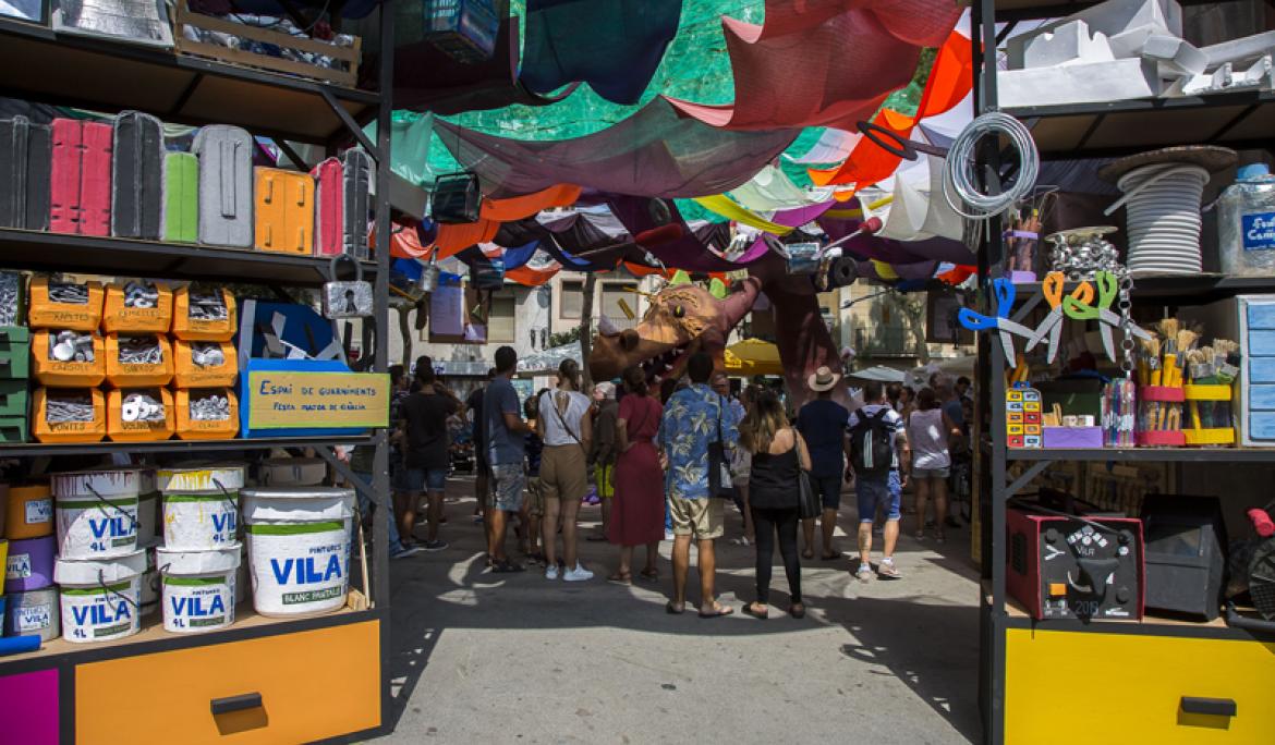 The Plaza de la Vila de Gràcia decorated during the 2019 festivities / Photo: Festa Major de Gràcia