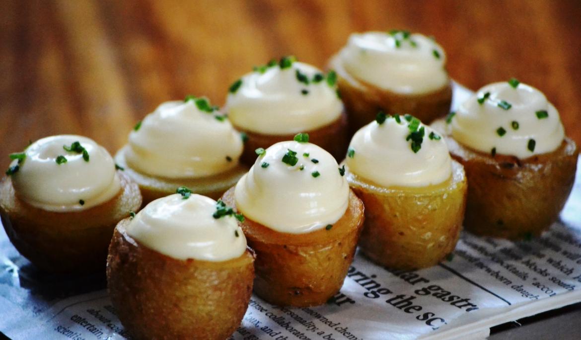 Las tapas son el acompañante por excelencia de un buen vermut / Foto: Joaquin Egea vía Pexels