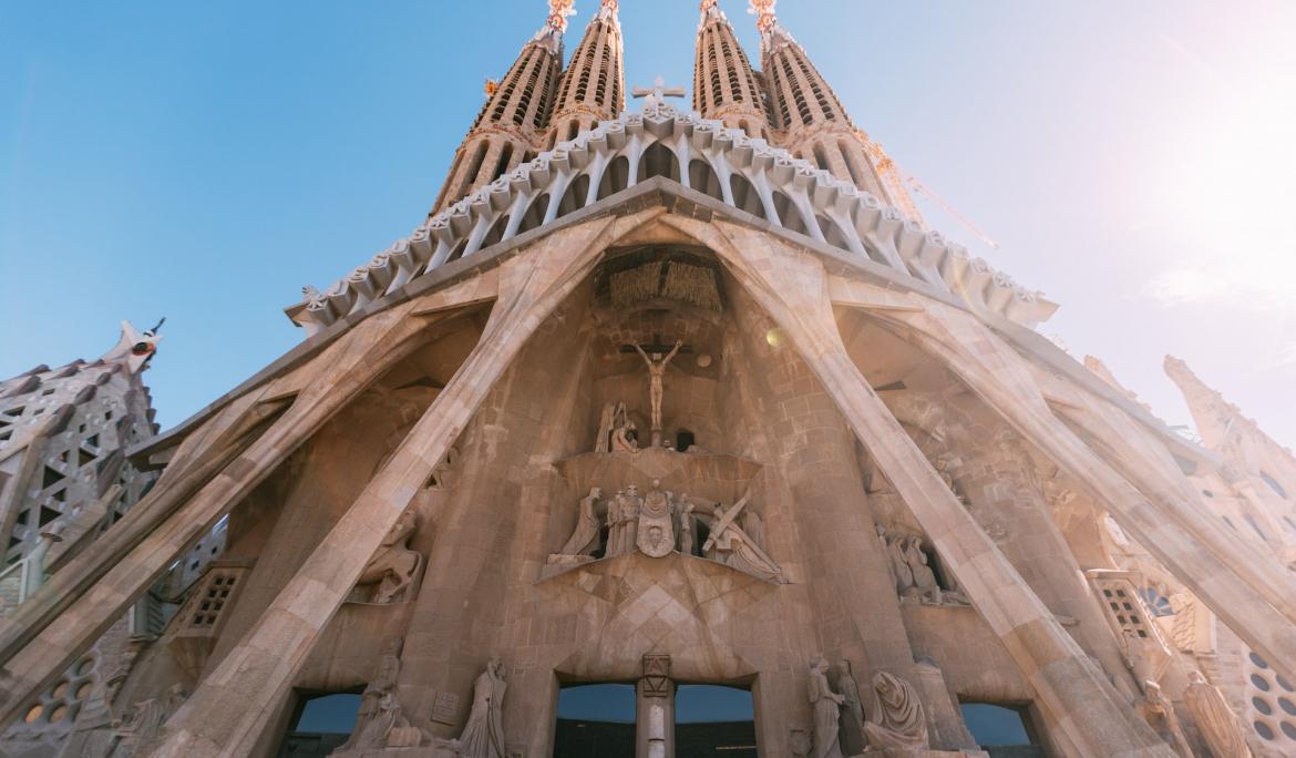 The Sagrada Família is fascinating from any perspective / Photo: Jonas Denil via Unsplash