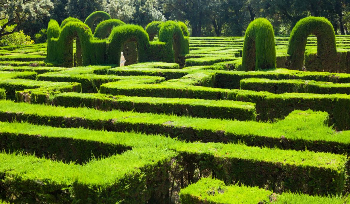 Un paseo por el Laberint d'Horta es perfecto para relajarse / Foto: Bearfotos vía Freepik
