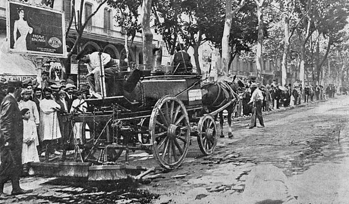 Descubre la historia de Paseo de Gracia, una de las calles más importantes de Barcelona / Foto: Federic Ballell vía WikiCommons