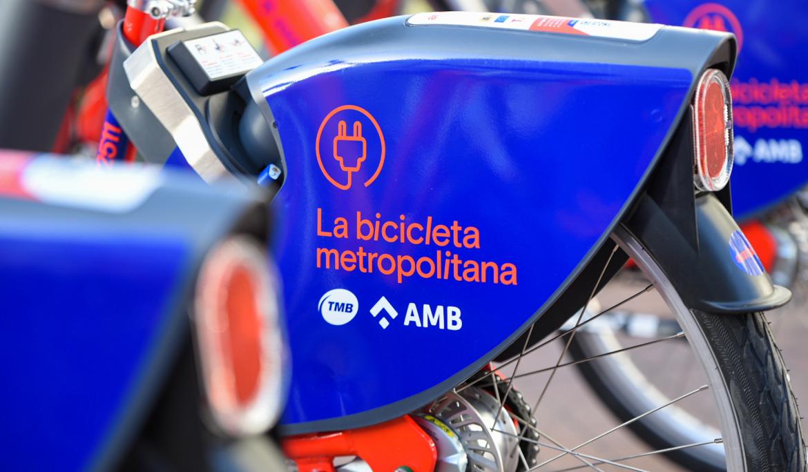 Adquireix ja el teu abonament d'AMBici / Foto: AMBici