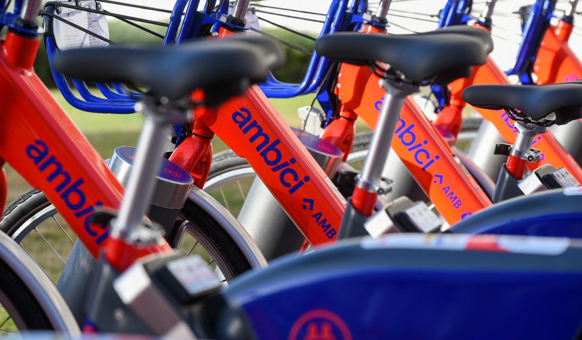 Fes ús del mapa d'estacions i consulta la disponibilitat de les bicis / Foto: AMBici