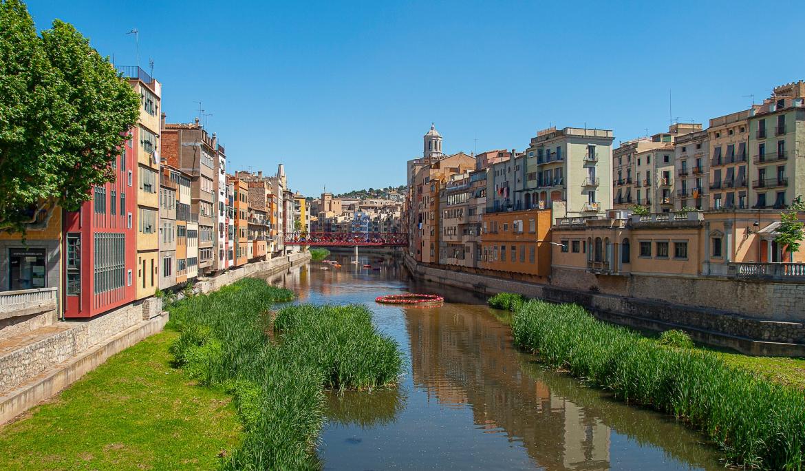 The best routes outside Barcelona / Photo: Manuel Torres Garcia via unsplash