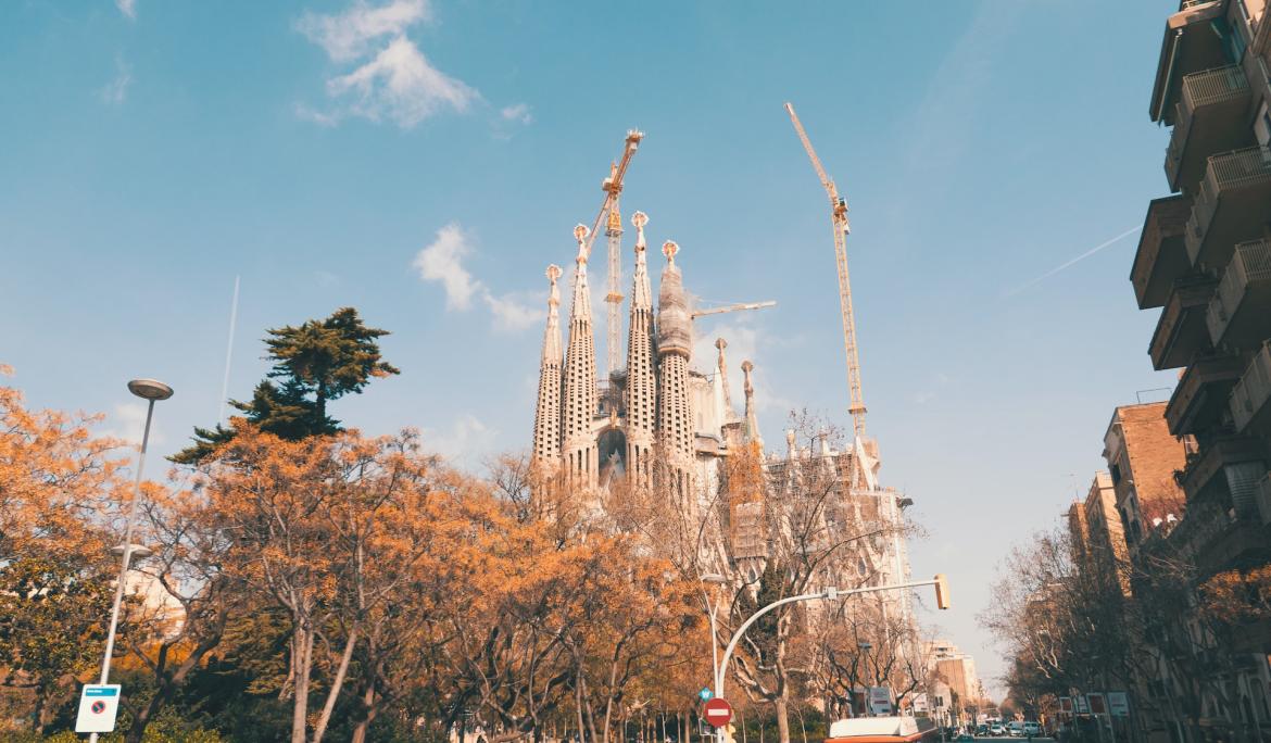 Enjoy a tour around the most emblematic buildings of Barcelona / Photo: Zurich Marató Barcelona