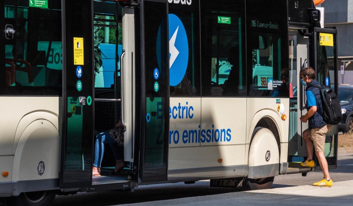 Descubre cada rincón de Barcelona en transporte público