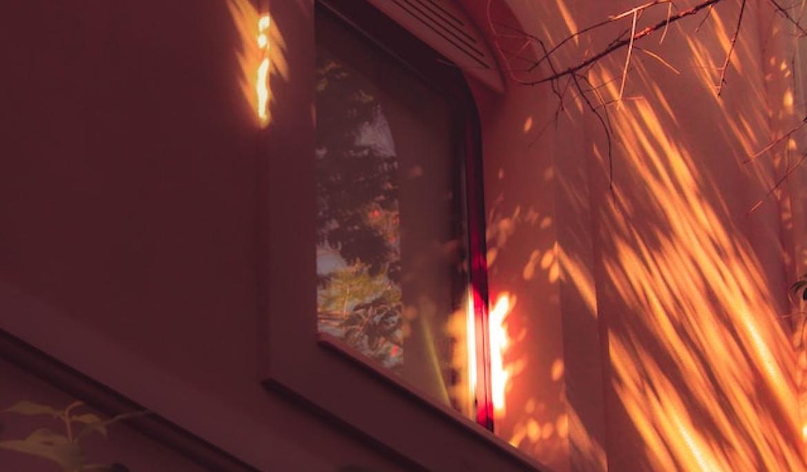 El enfoque en esta 14ª edición, se centra en la deconstrucción de la arquitectura / Foto: Wer via Unsplash