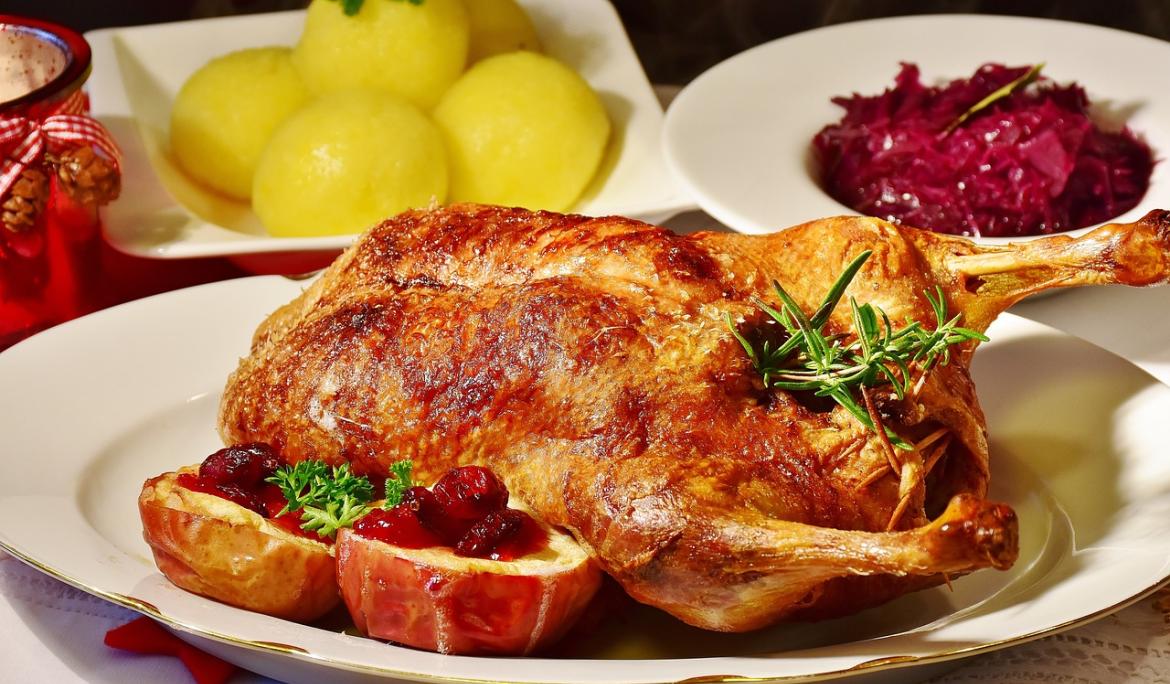 No pierdas la oportunidad de degustar los platos tradicionales catalanes / Foto: RitaE via Pixabay