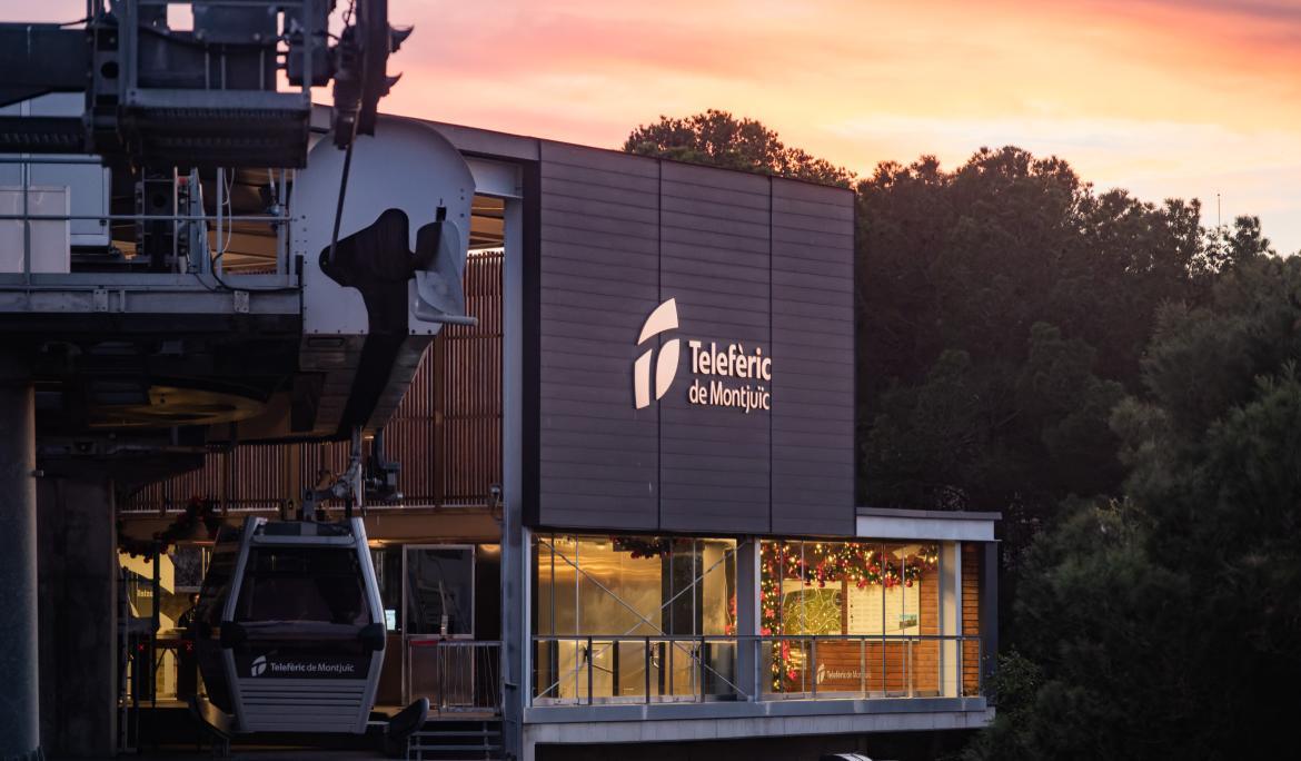El Teleférico es una de las atracciones que puedes disfrutar de Barcelona en un día / Foto: TMB