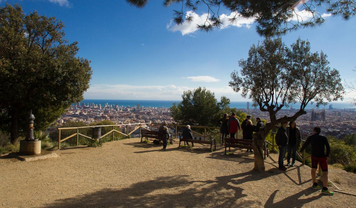 Si busques una vista espectacular de la ciutat, el Parc del Guinardó és el lloc perfecte / Foto: Barcelona.cat