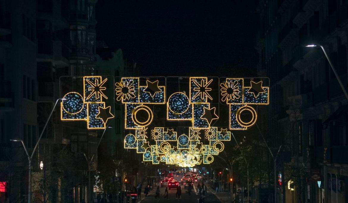 La edición de 2024 ha querido rendir homenaje a la cultura catalana con decoraciones que representan símbolos y formas características de Cataluña / Foto: barcelona.cat