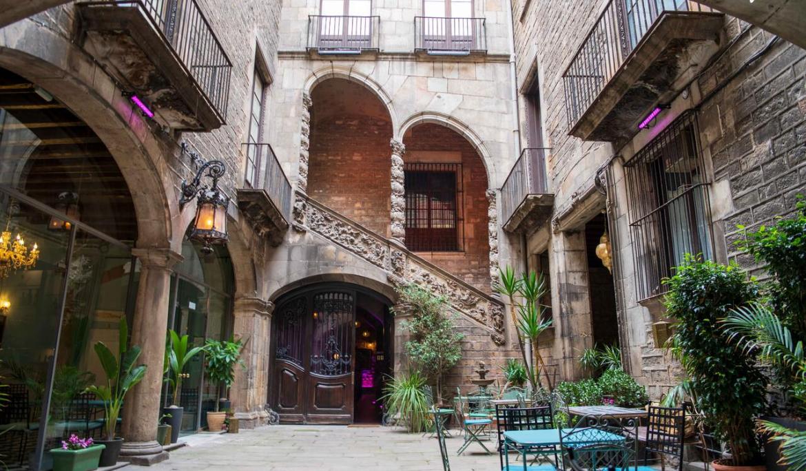 The Palau de Dalmases is a gem that often escapes the tourist radar / Photo: venuu.com