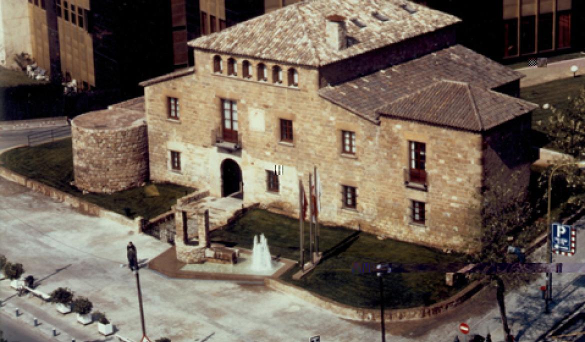 Can Vinyals is a traditional Catalan farmhouse that preserves characteristic architectural elements, such as the vaulted doorway / Photo: barcelona.cat
