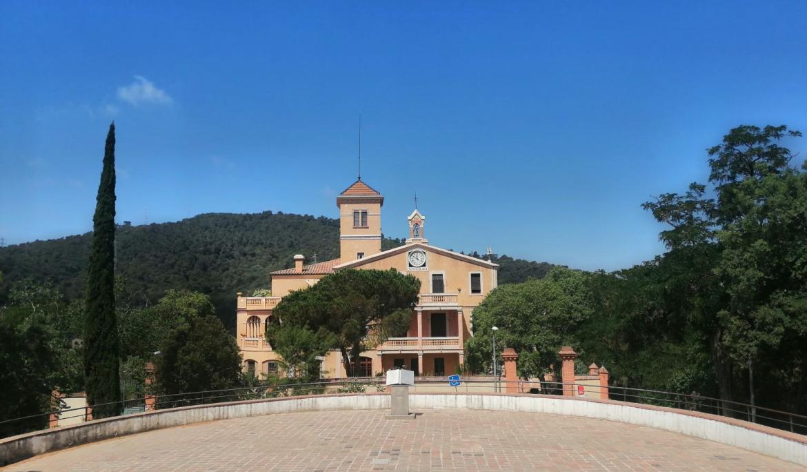 The farmhouse Vila Joana has been restored to preserve its architectural beauty / Photo: barcelona.cat