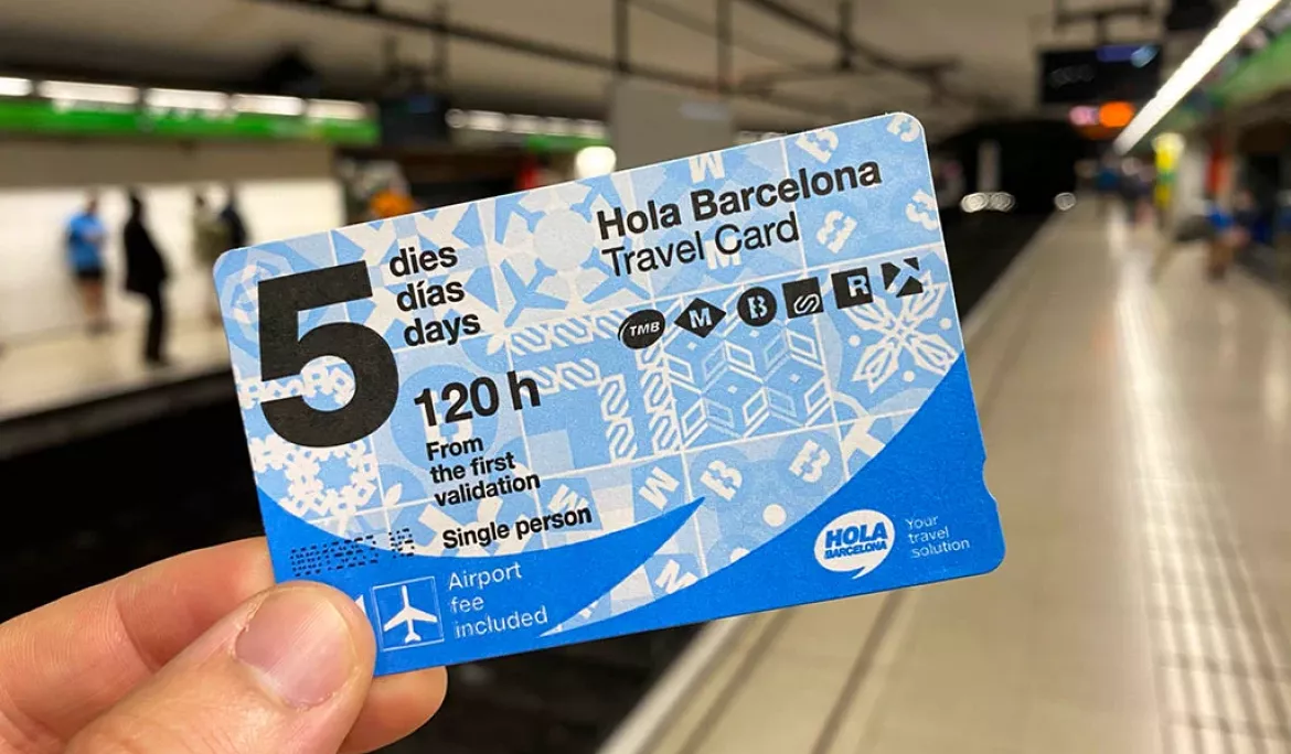 With the Hola Barcelona Travel Card, you can enjoy unlimited trips