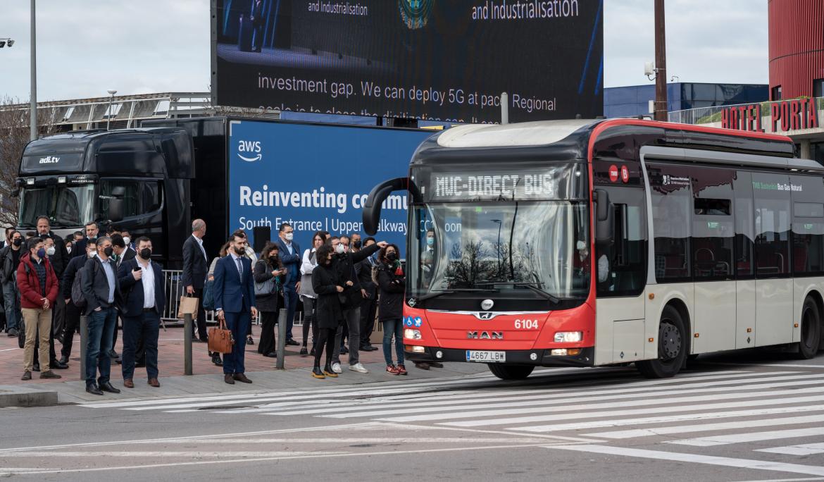 Barcelona es una ciudad con una oferta de transporte público eficiente y bien conectada, especialmente durante grandes eventos como el MWC.