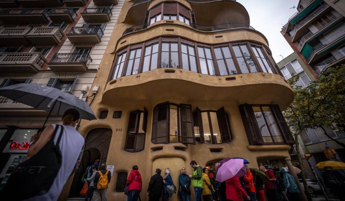 La Casa Planells es una joya del modernismo tardío diseñada por Josep Maria Jujol.