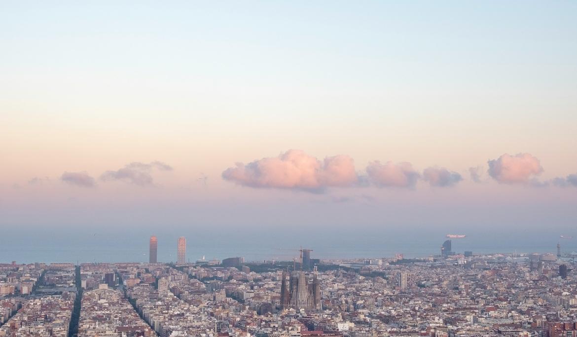 Descobrir Barcelona és deixar-se sorprendre una i altra vegada / Foto: Christian Holzinger via Unsplash