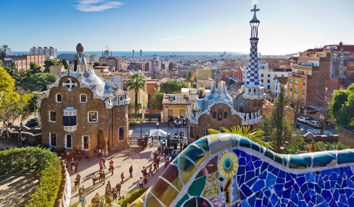 Vistes panoràmiques del Park Güell durant la Setmana Santa a Barcelona