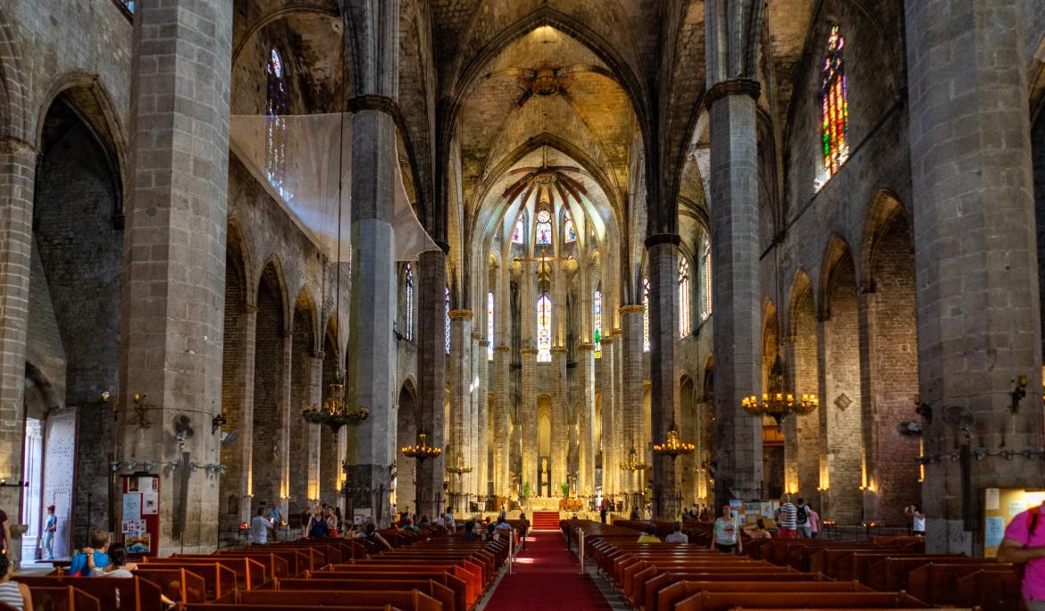 Interior de la catedral de Santa Maia del Mar.
