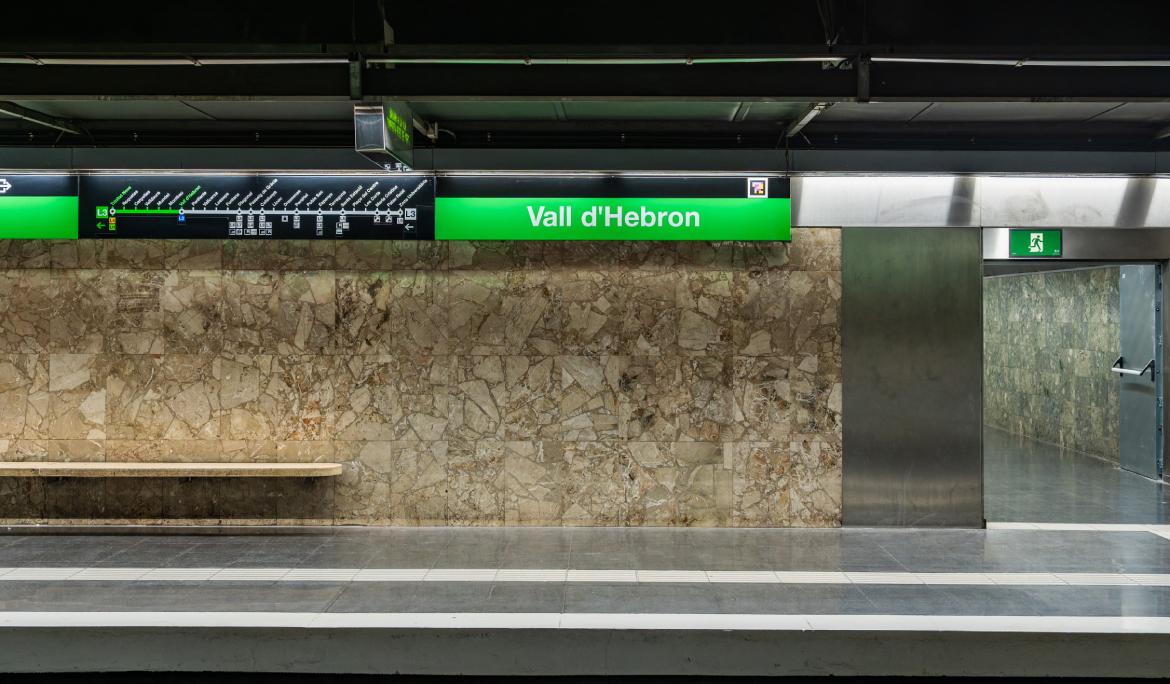 Imatge de la línia verda a la parada de Vall d'Hebron