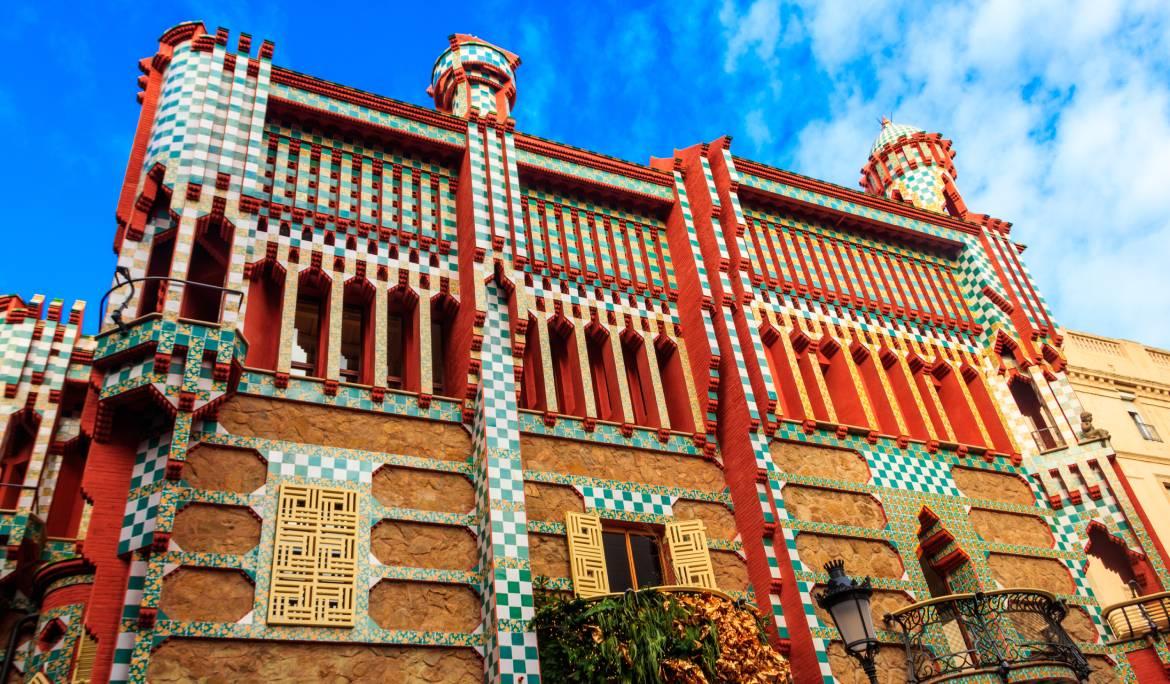 Image of the facade of Casa Vicens. Gaudí's first Art Nouveau work.