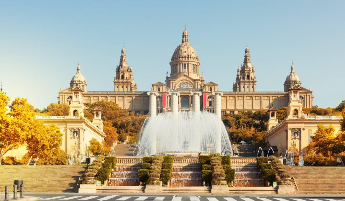 Imatge de les fonts de Montjuïc.