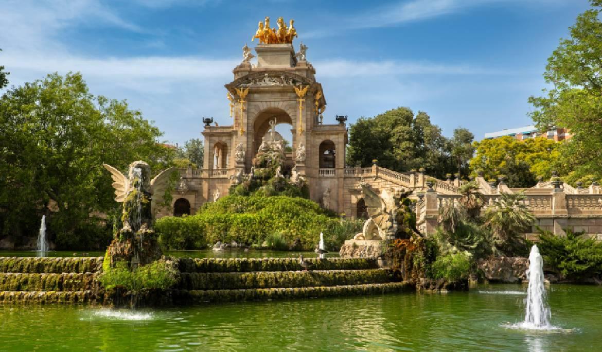 Imagen del lago de Ciutadella en Barcelona cuando hace calor