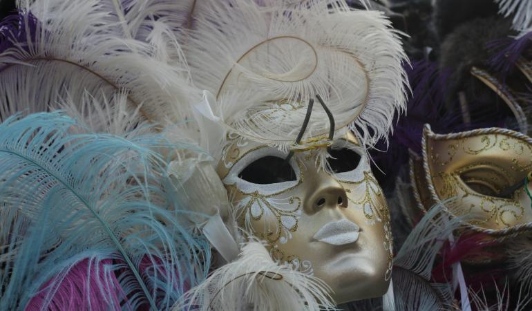 Enjoy a vibrant Carnival 2024 in Barcelona